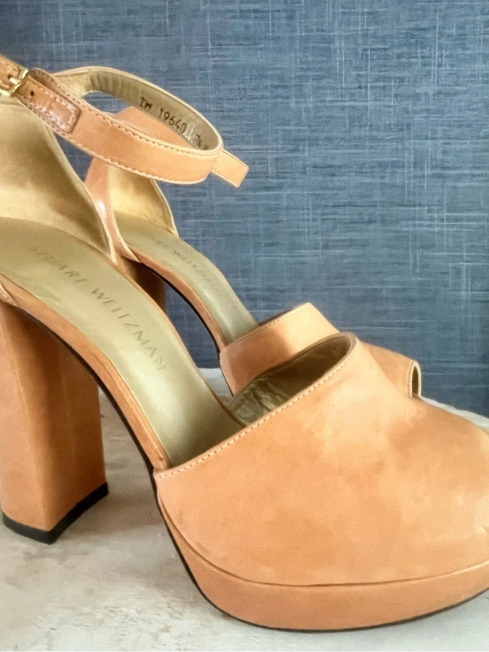 Stuart Weitzman stuart weitzman