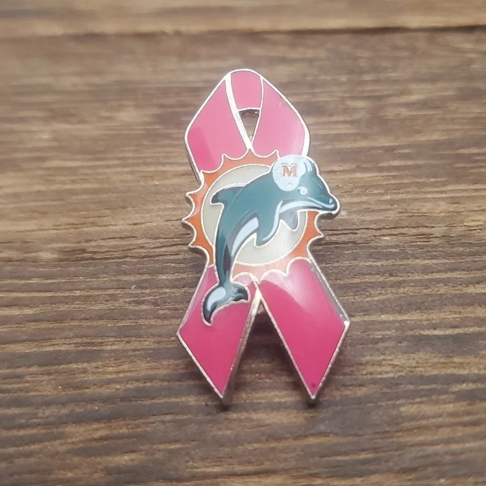B434 sports‎ dolphins pin ribbon