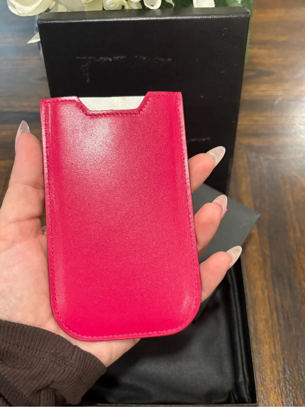 Saint Laurent elegant saint