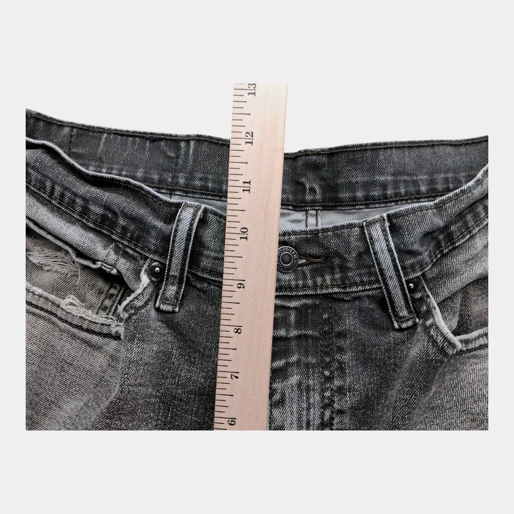 Levis pre owned