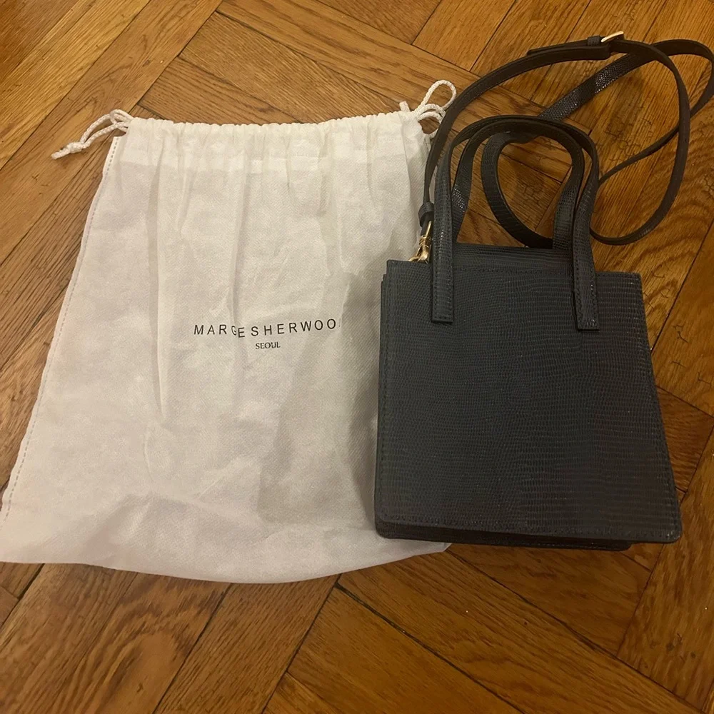 Margesherwood compact navy