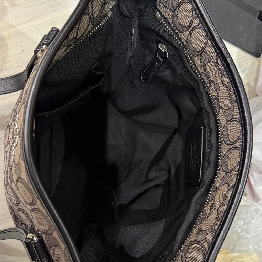 Coach stylish tote