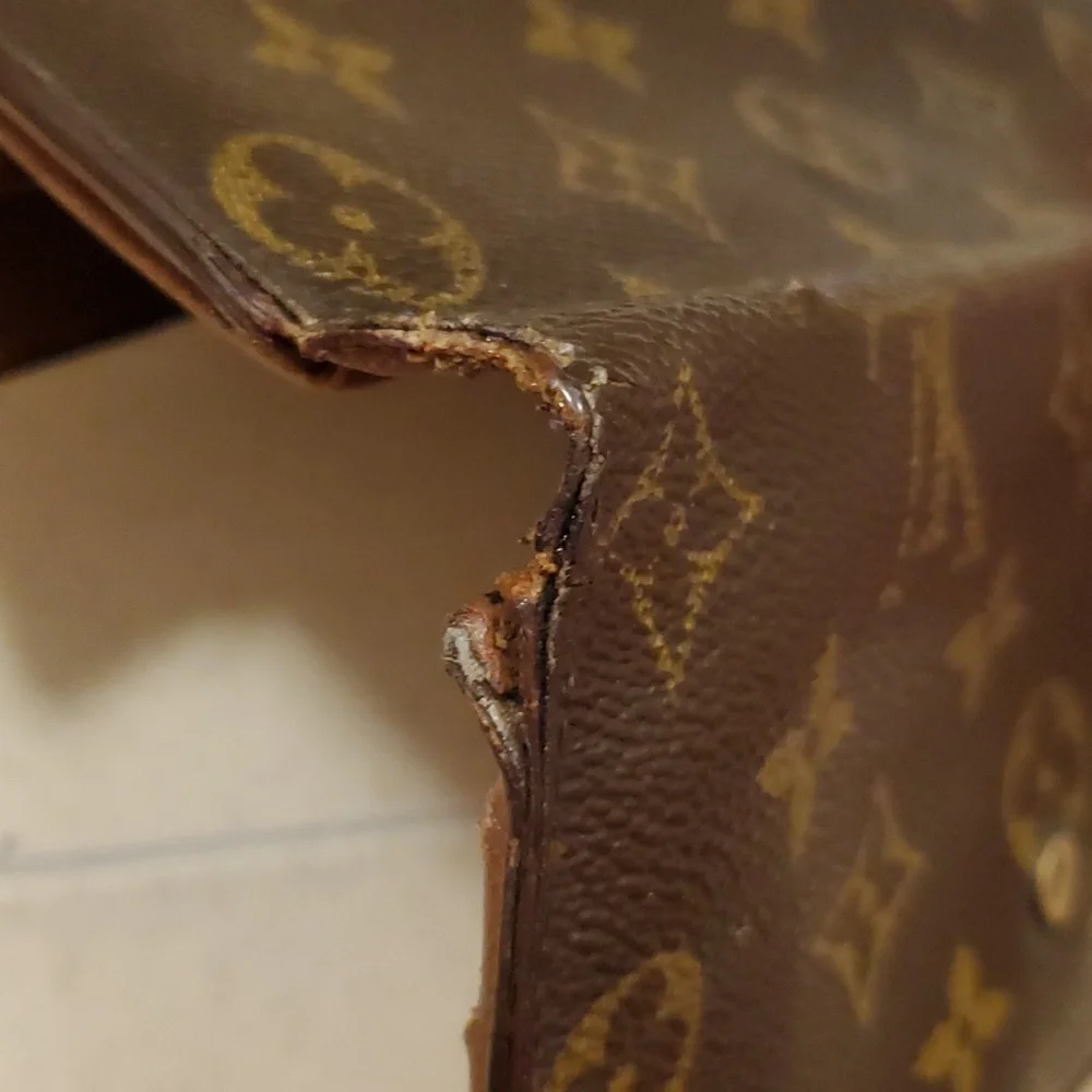 Louis Vuitton very good