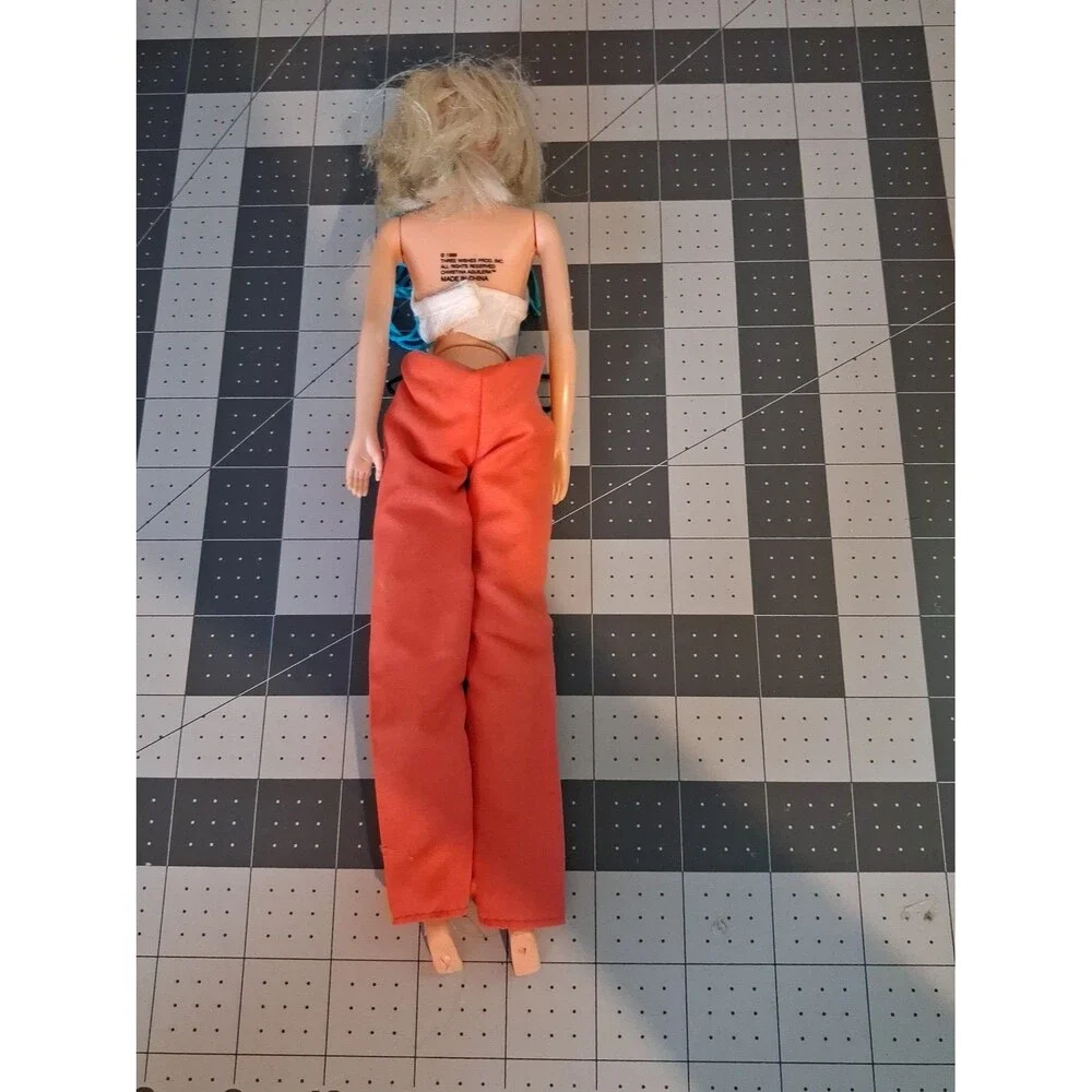 Christina Aguilera Doll incomplete