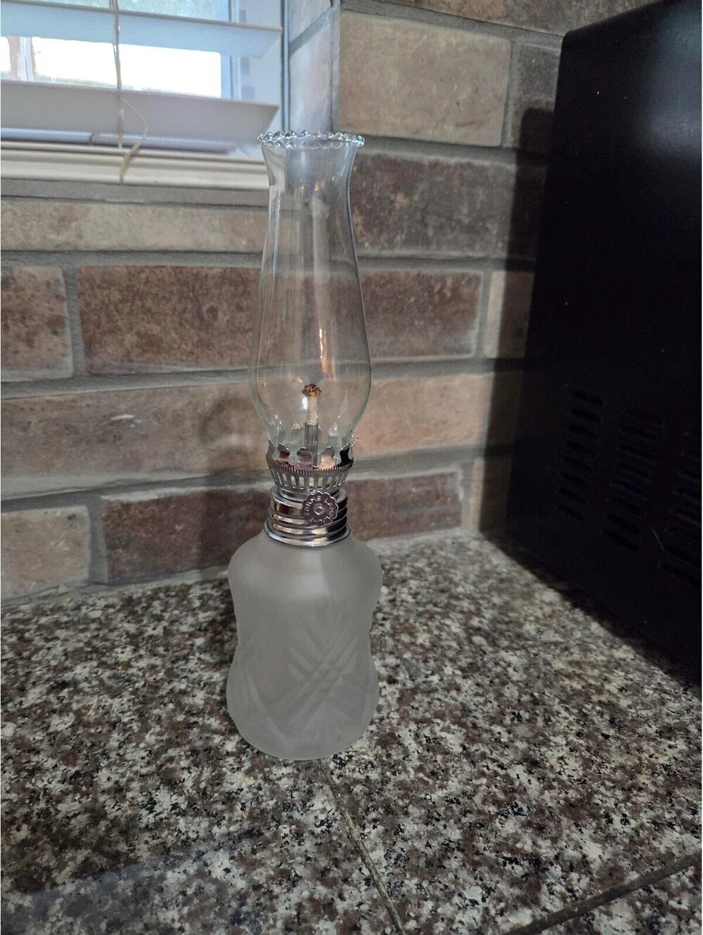 VTG Lamplight Farms Oil Lamp