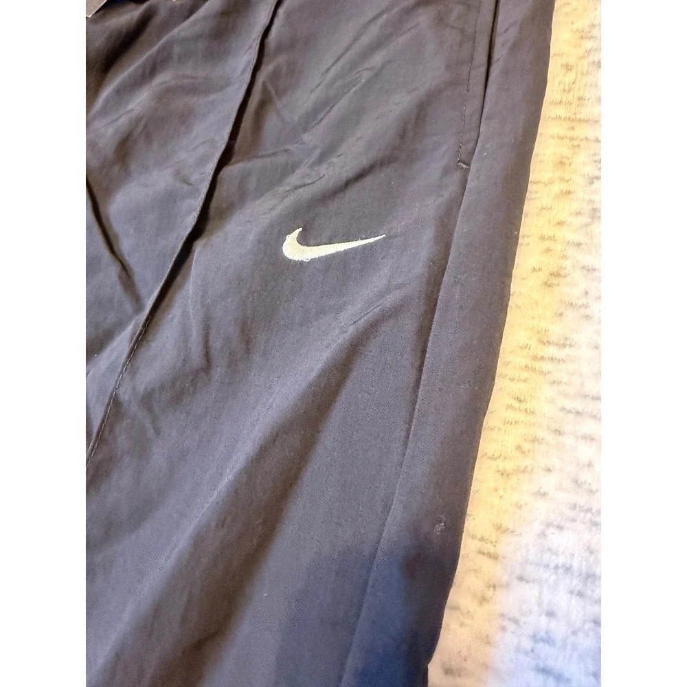 Nike women black