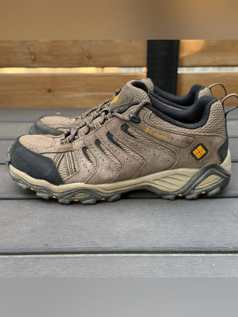 Columbia low top