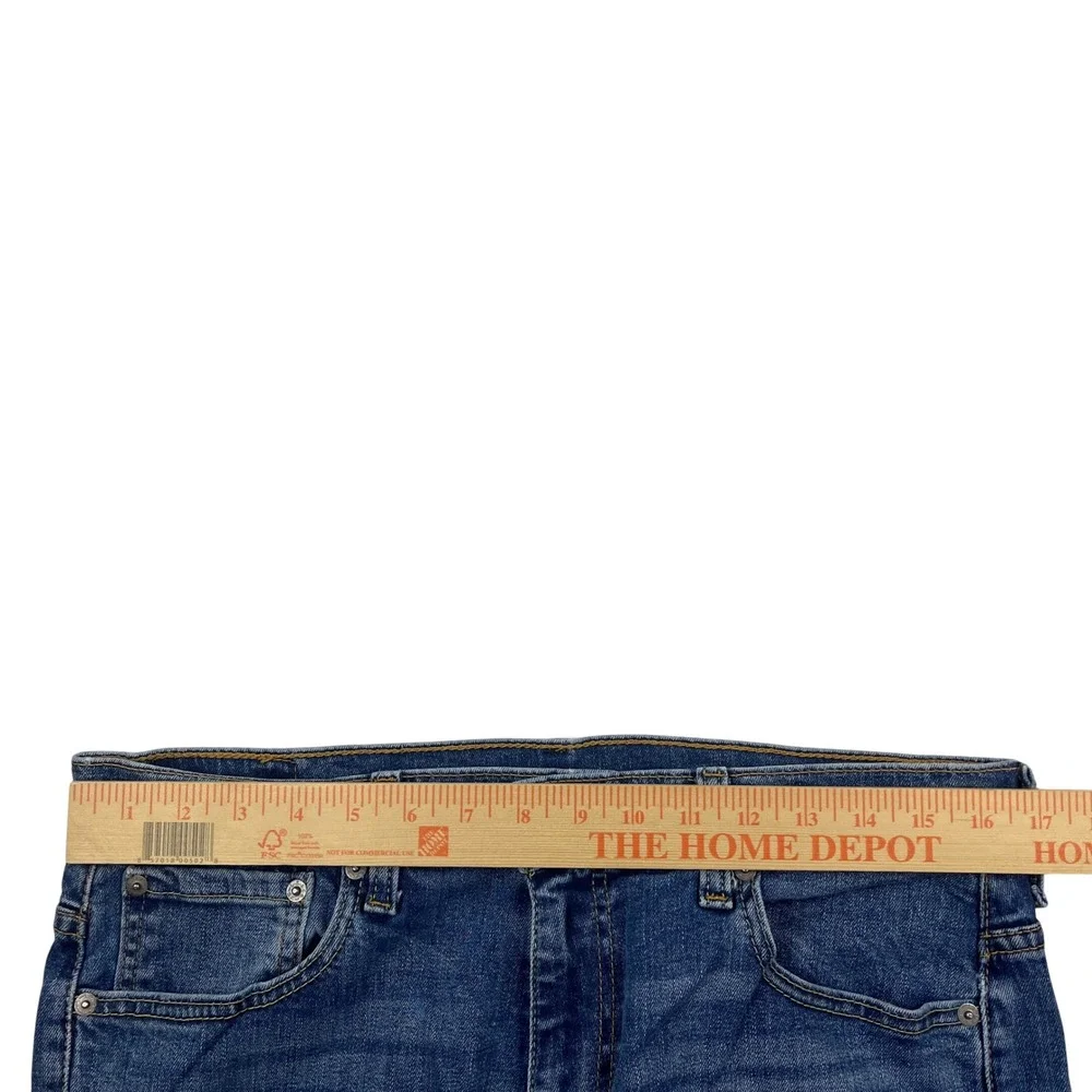 Levis levi 569