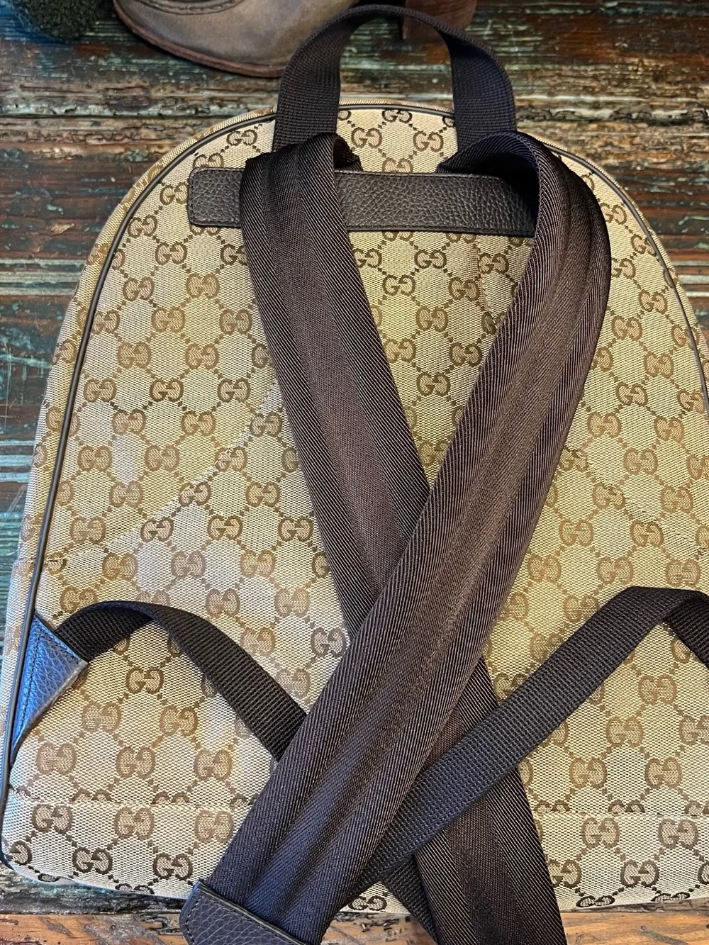 Gucci classic monogram