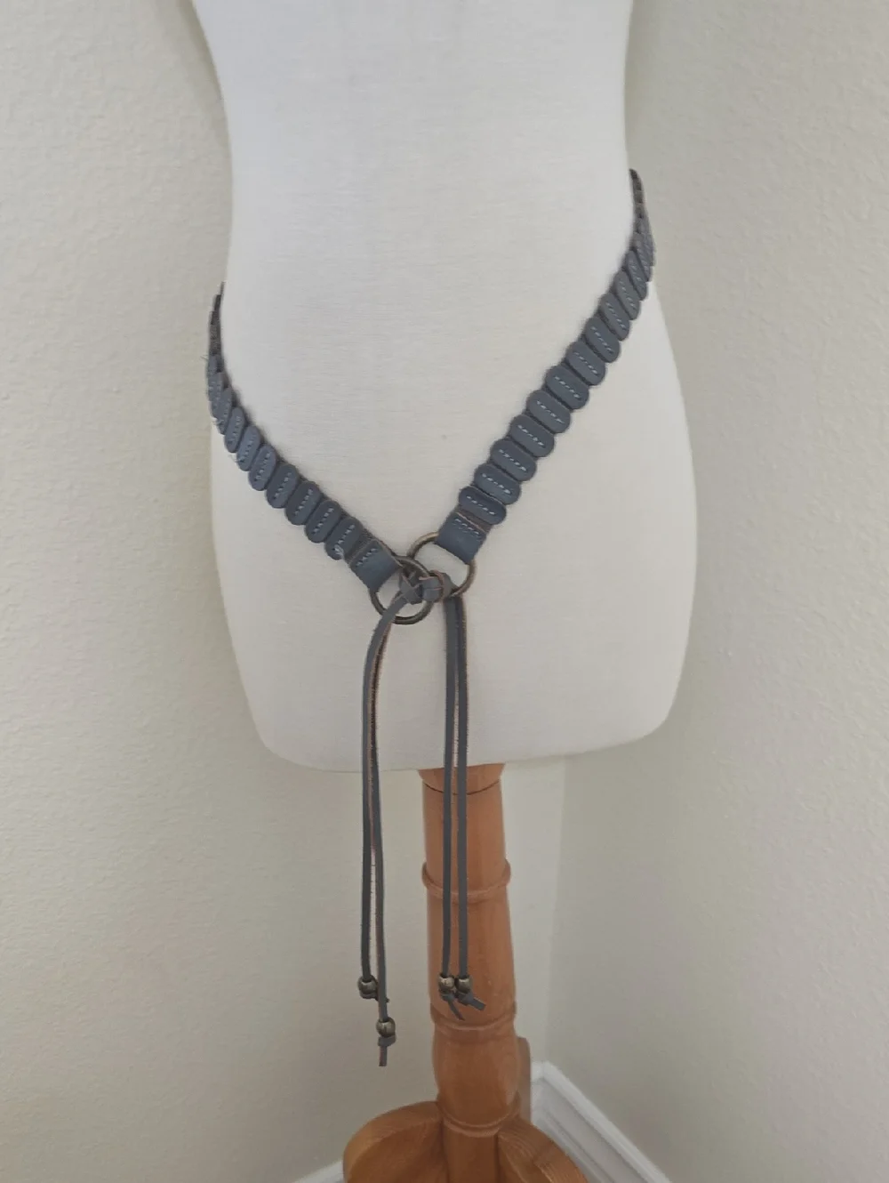 Woven Loop Tie Leather‎ Waist Belt - Gray