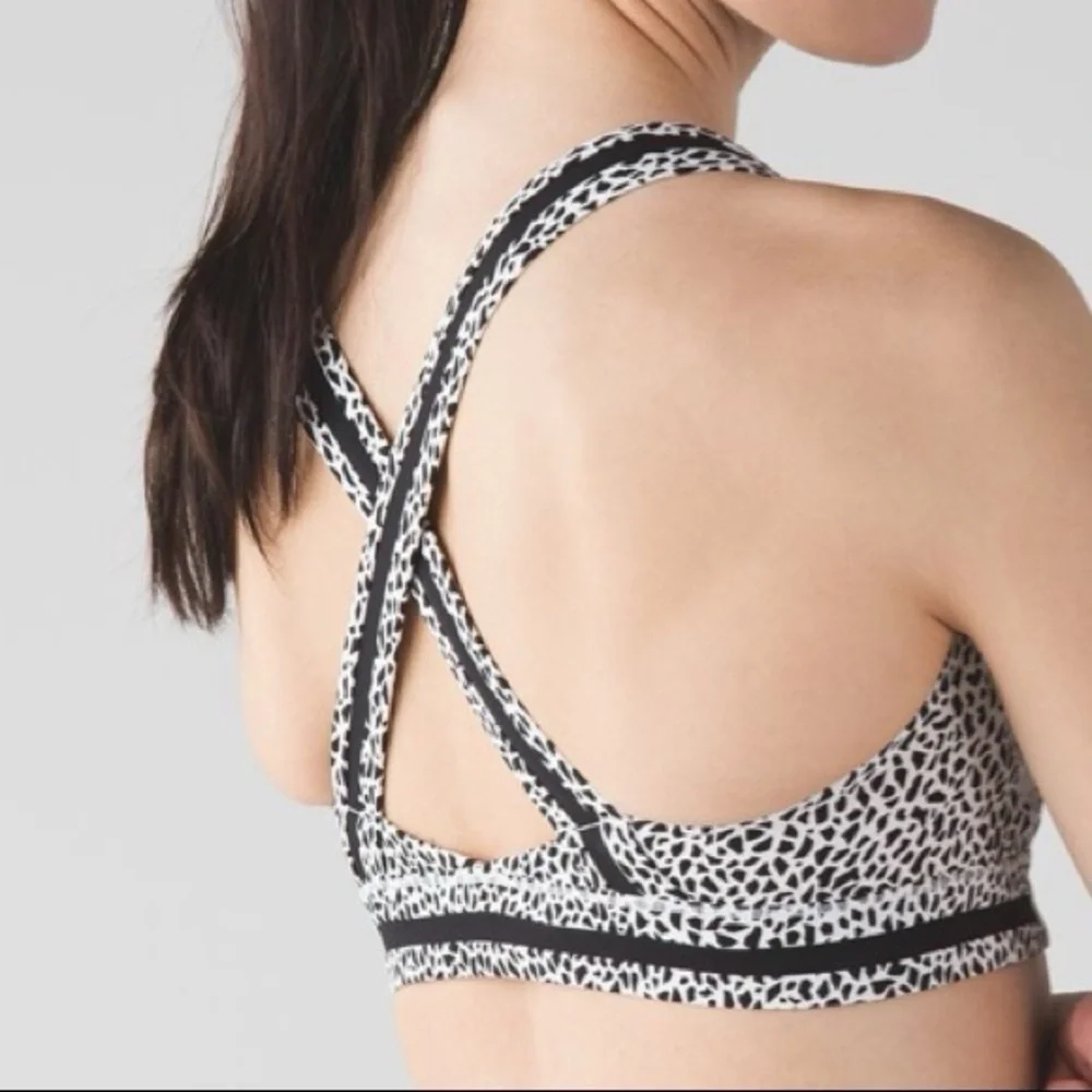 lululemon athletica stylish geometric