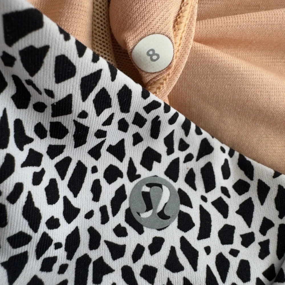 lululemon athletica stylish geometric