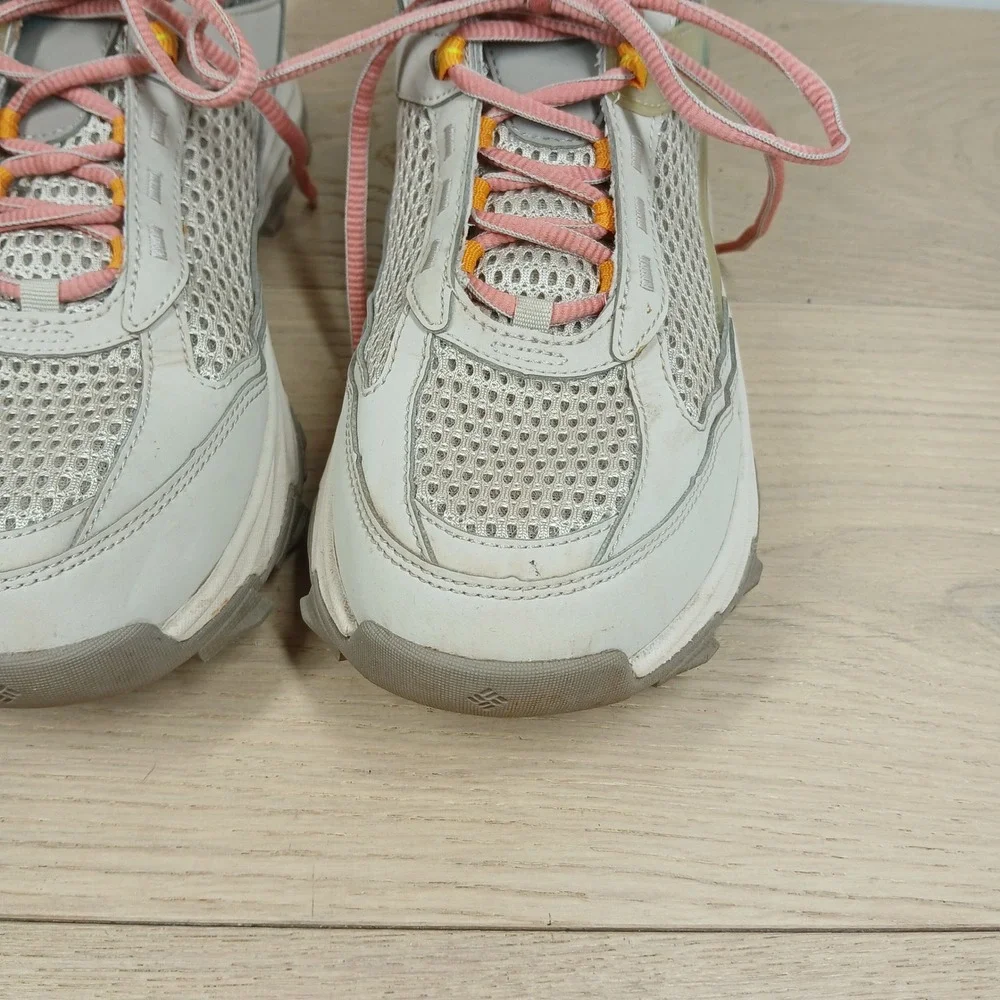 Columbia hiking sneakers