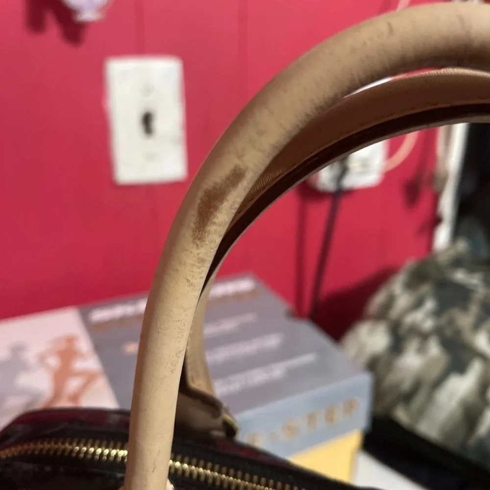 Michael Kors Black and Cream‎ Women's Bag
