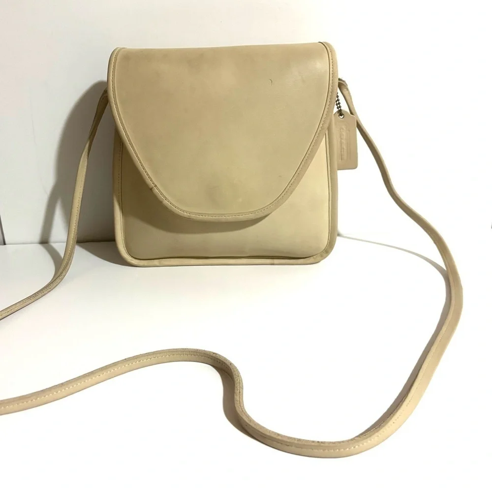 Coach vintage distressed
