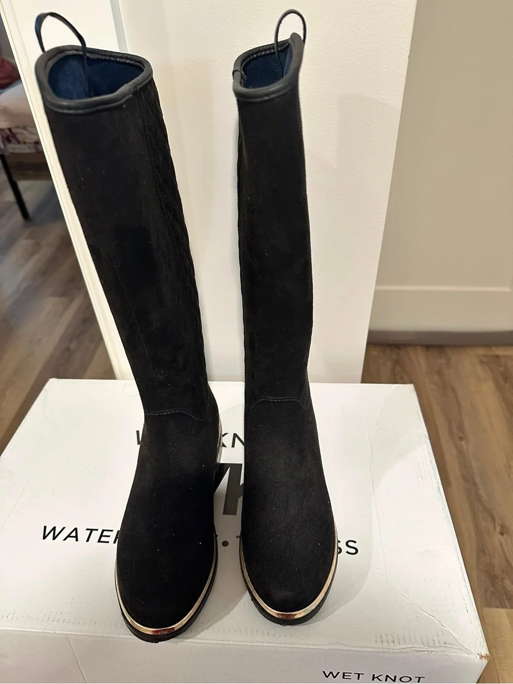 Wet knot women winter