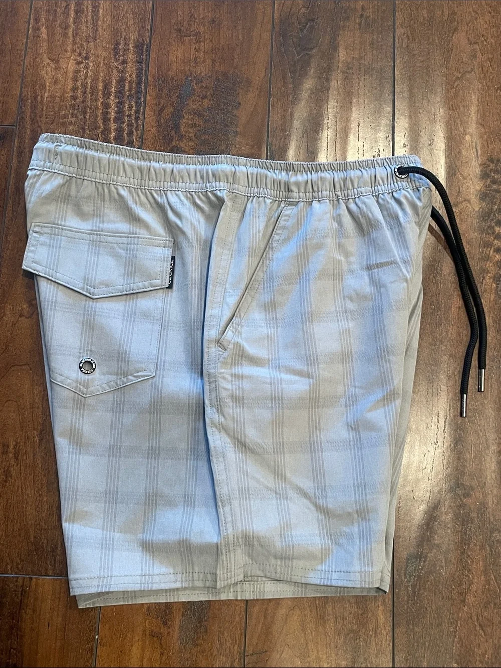 Ezekiel light gray