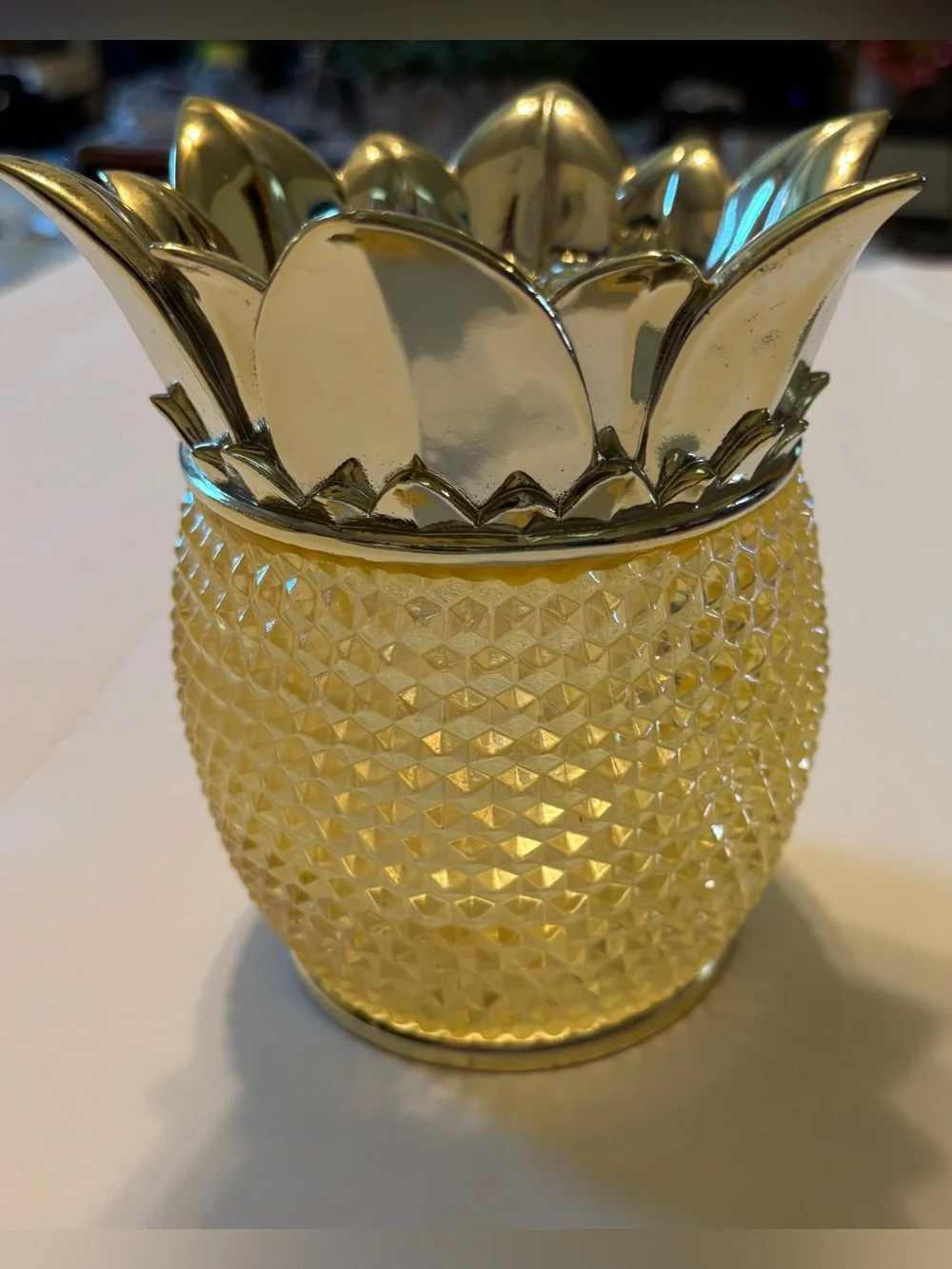Bath & Body Works Gold pineapple shaped soap holder