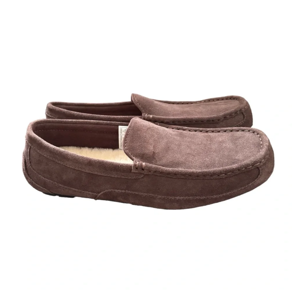UGG suede constructed vary