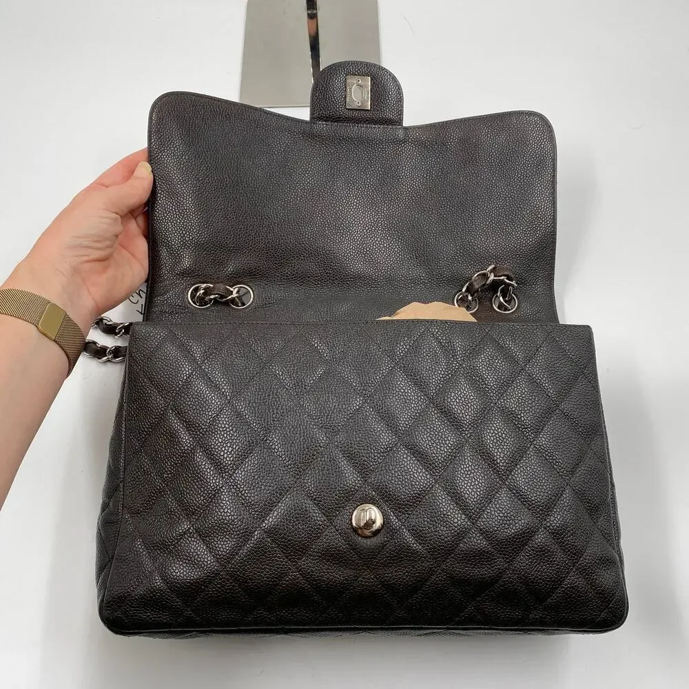 CHANEL jumbo single
