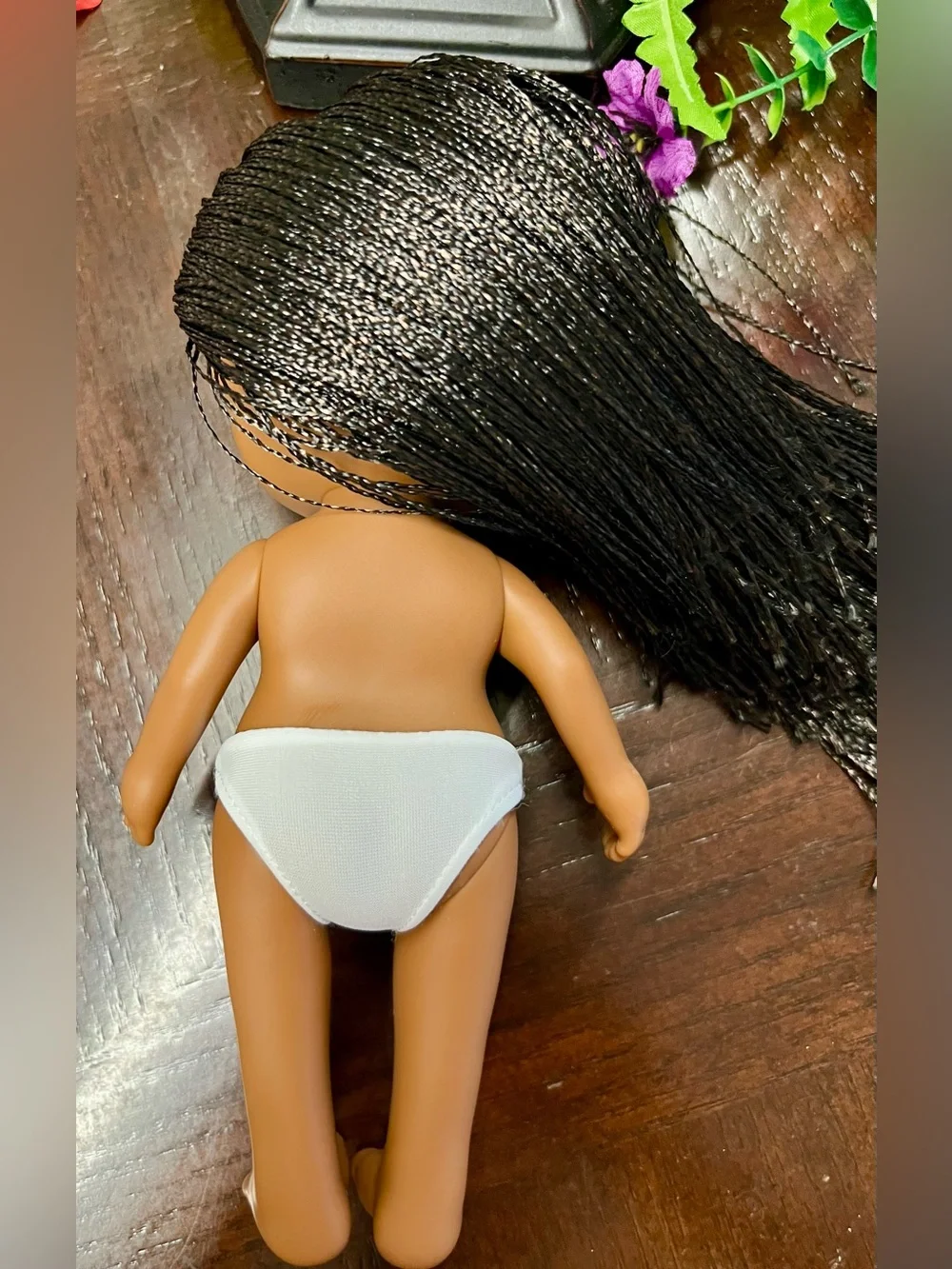 MIA nwt 9”