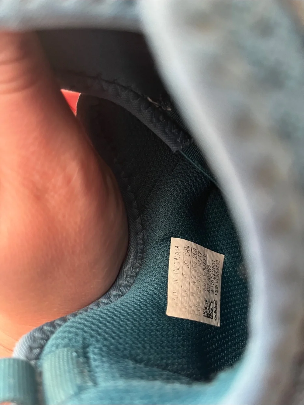 adidas lightweight knit