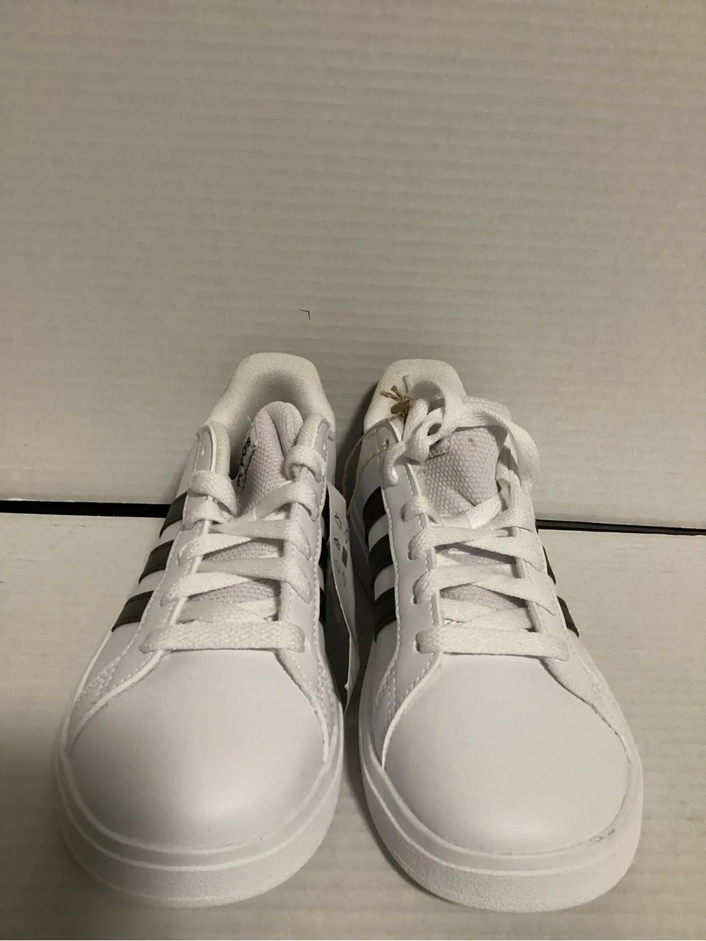 adidas classic low