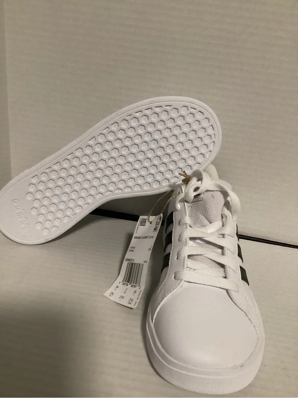 adidas classic low