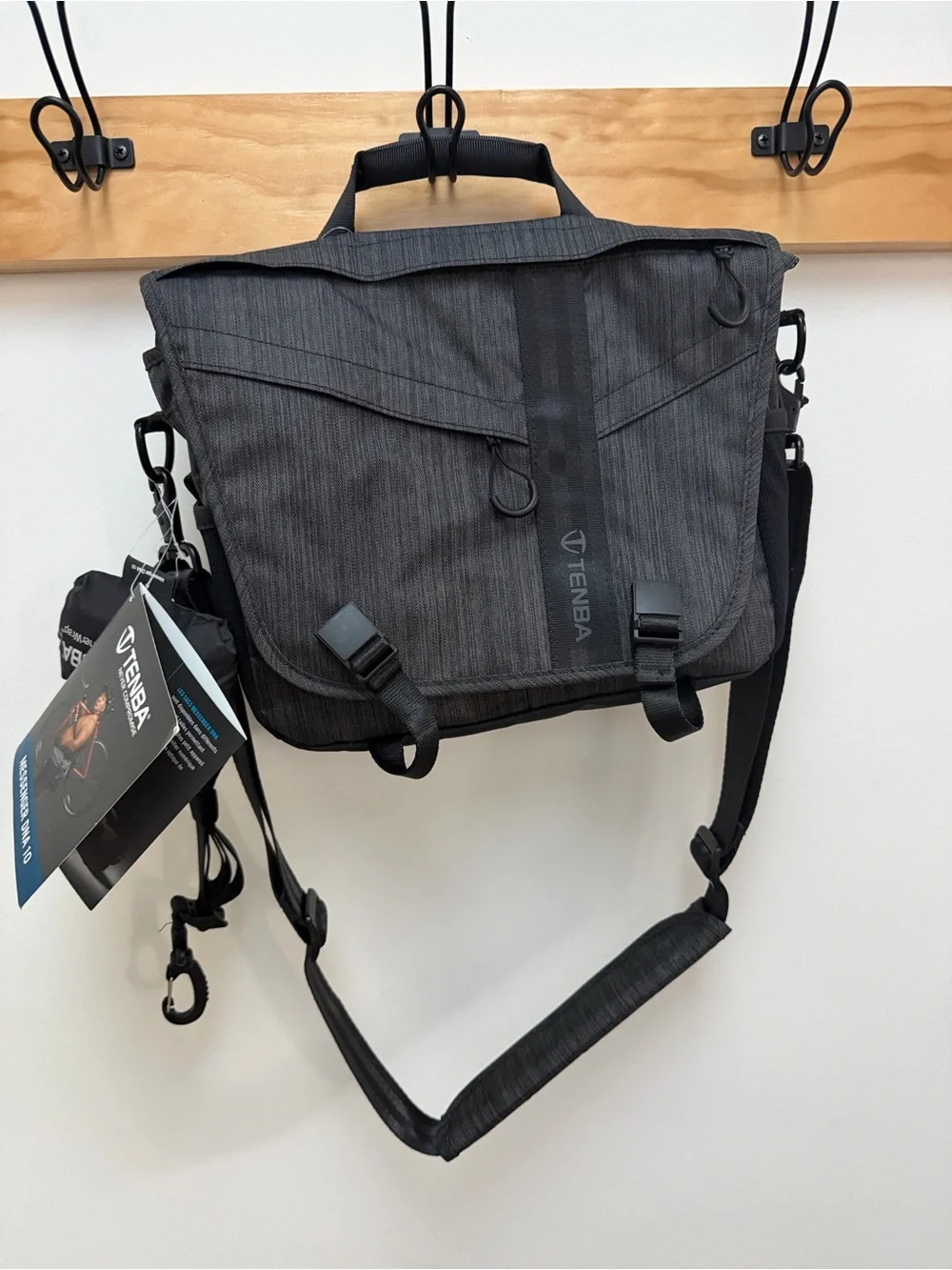 Tenba gray messenger