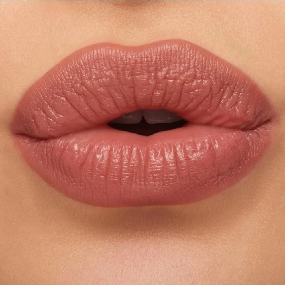 MAC Cosmetics silky matte
