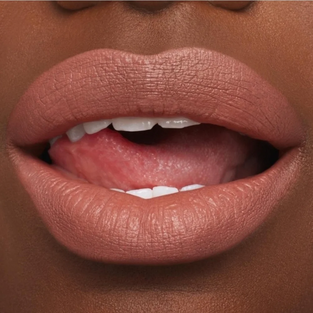 MAC Cosmetics silky matte