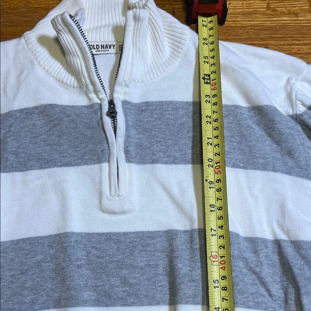 Old Navy classic zip