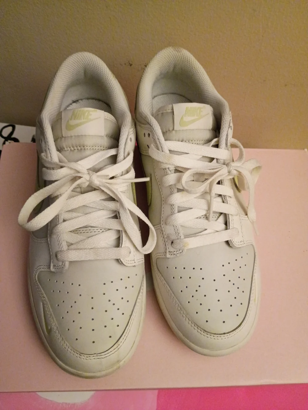 Nike Wmns Dunk Low 'Phantom Olive Aura'