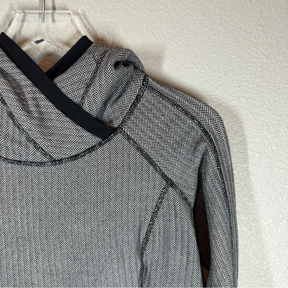 lululemon athletica very good