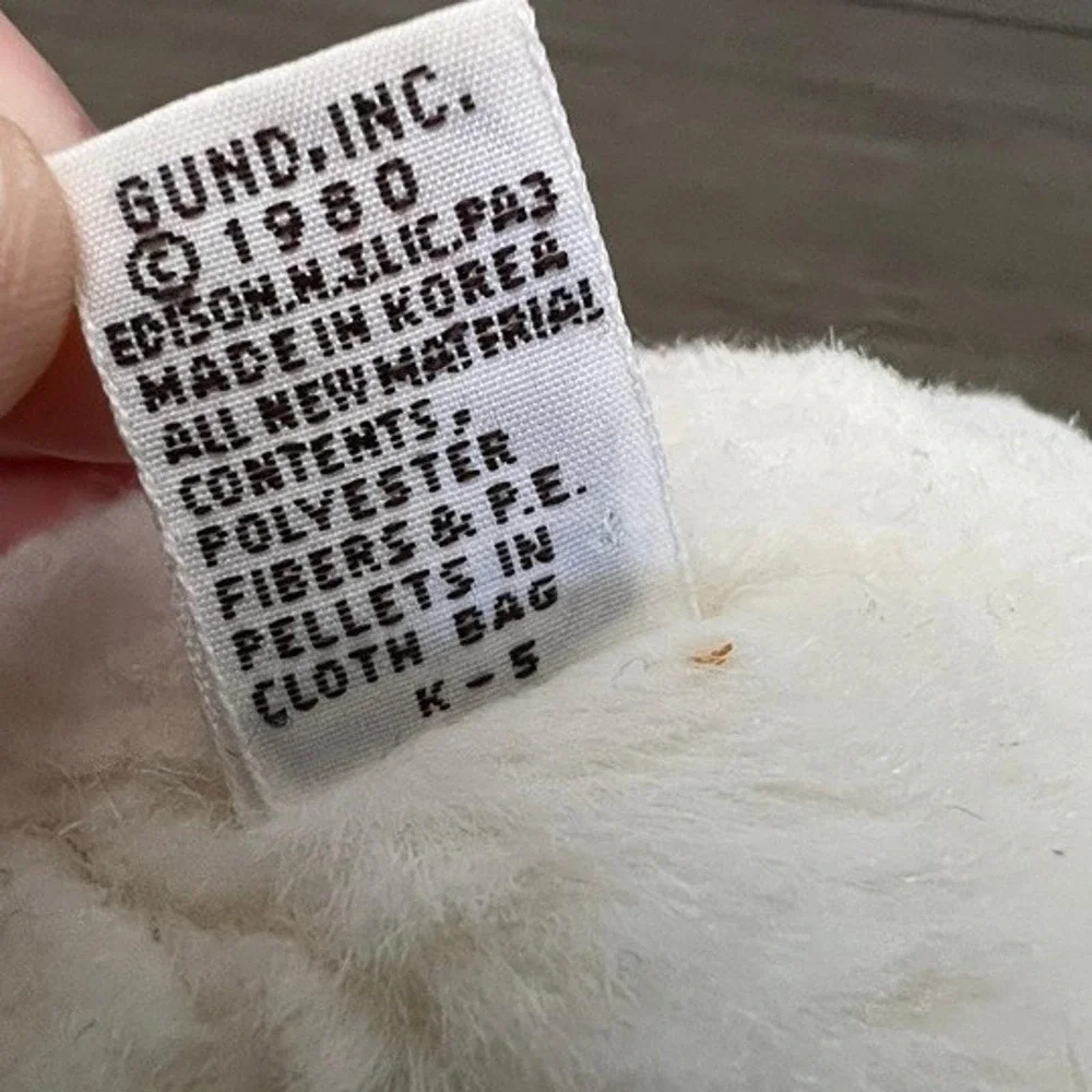 The Unbranded Brand gund vintage