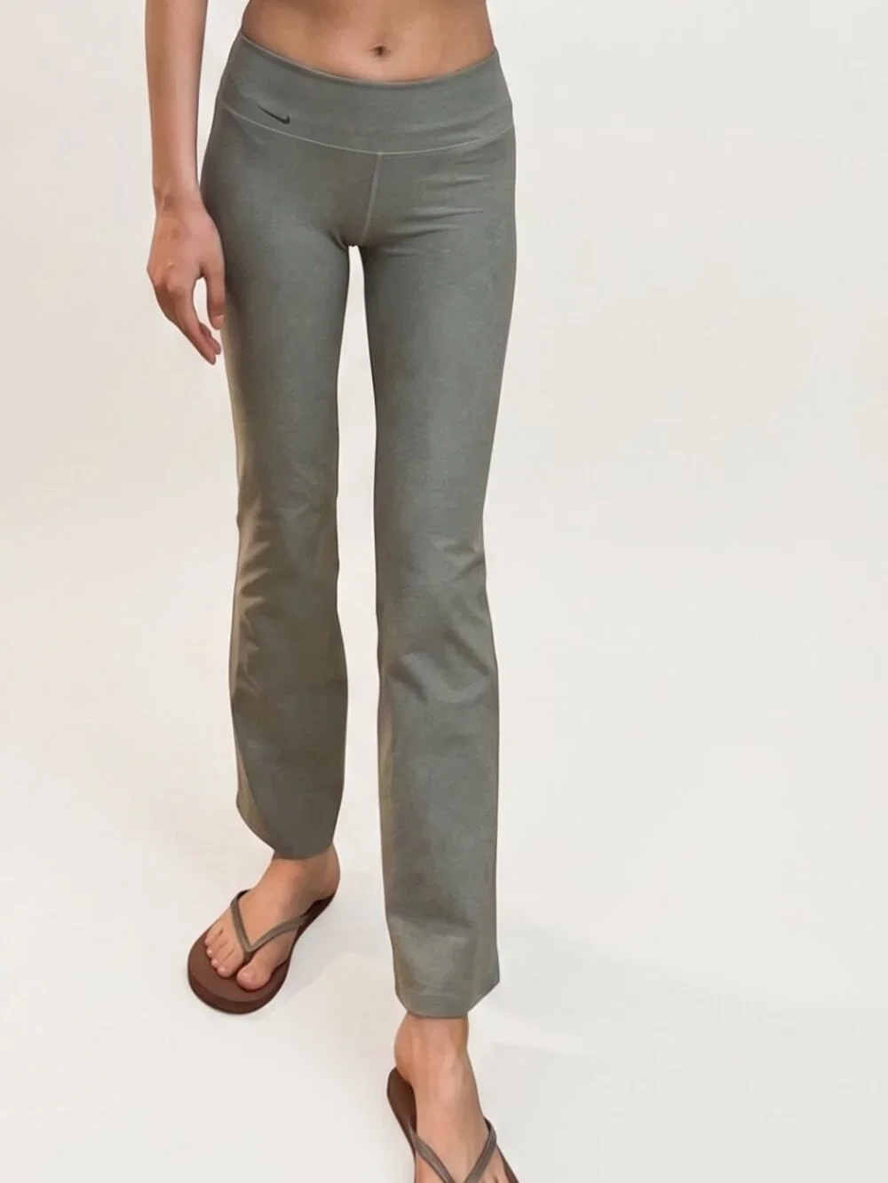Nike Dri-FIT Women's Gray Wide Leg Yoga Pants | High Rise Workout Athletic | XS