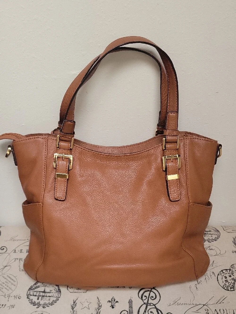 Michael Kors charm easy side