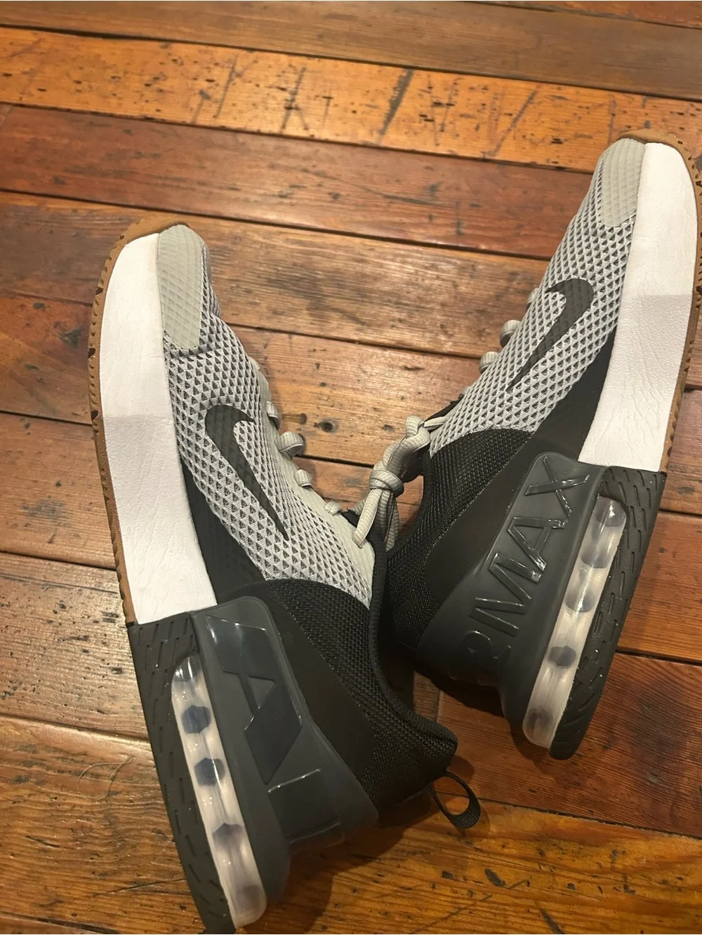 Nike lifting shoes