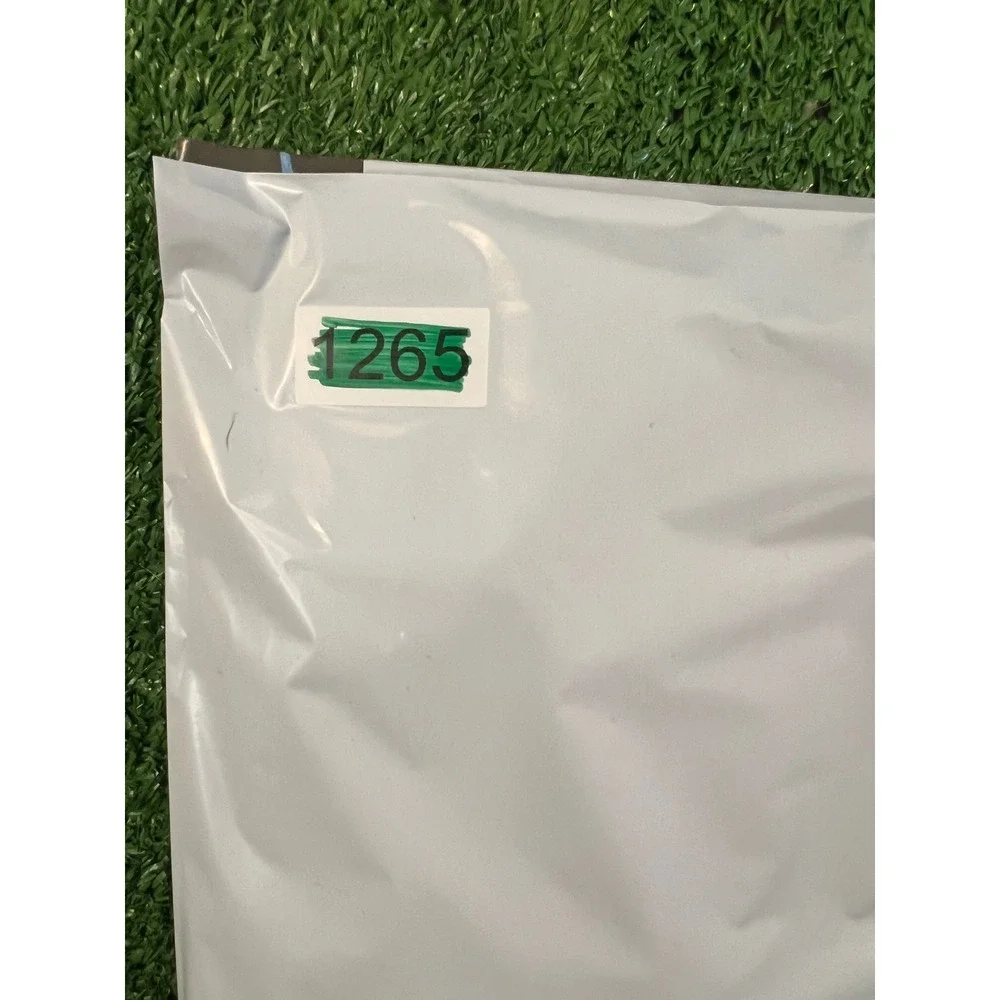 Nike moisture it brand