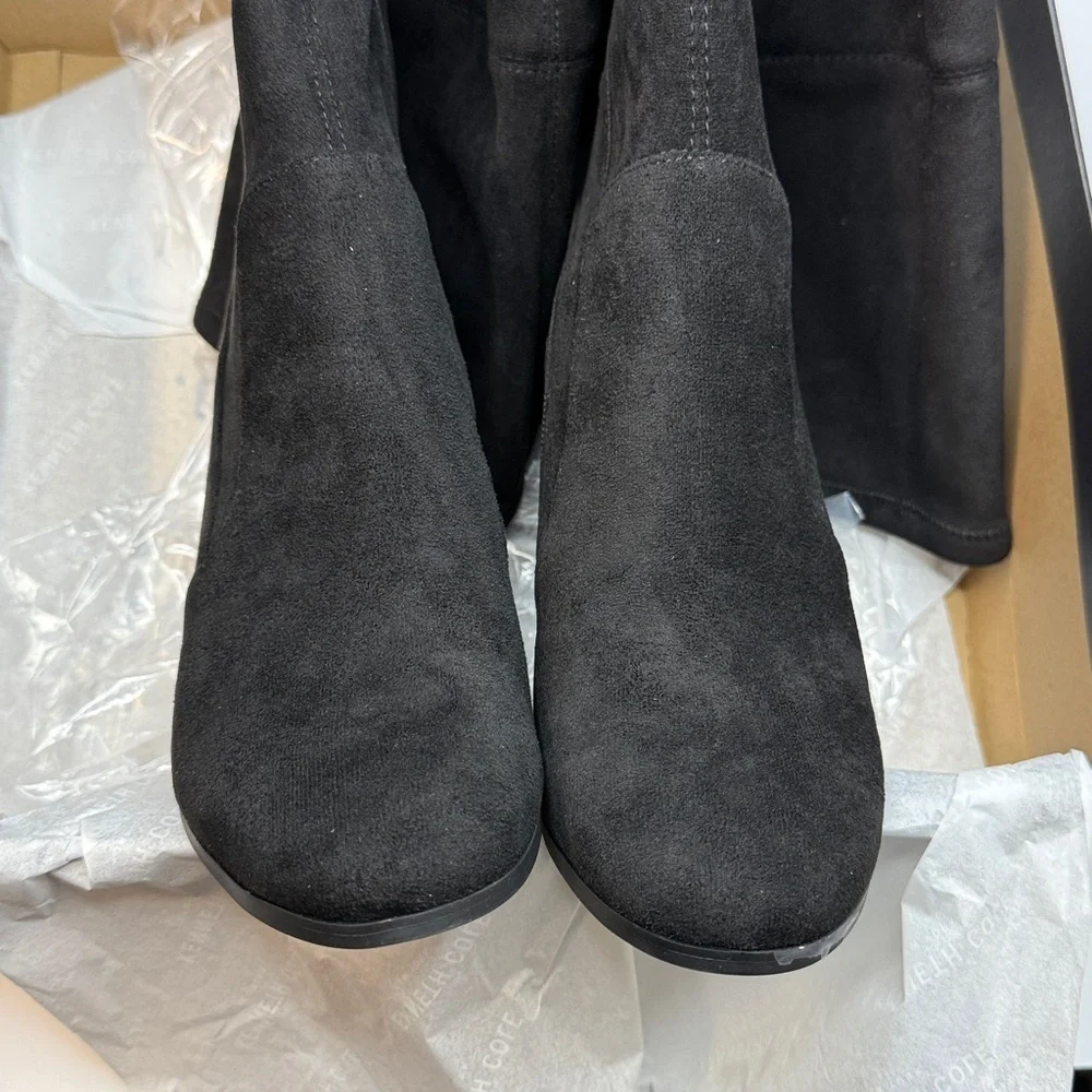 Kenneth Cole New York regular height inside