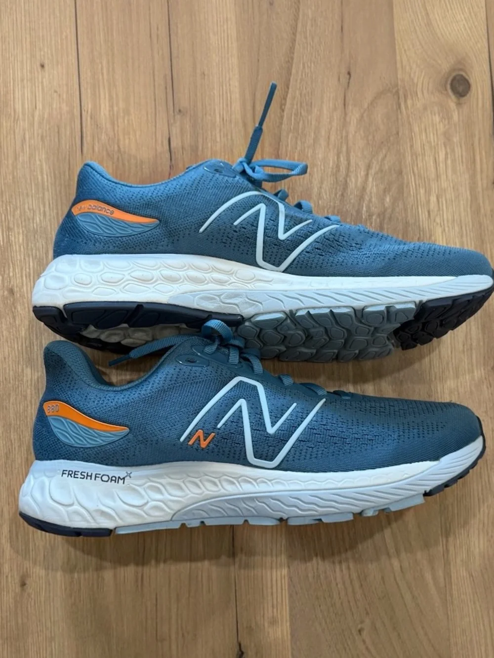 New Balance Fresh Foam 880 Mens Size 10 Blue Running Shoes