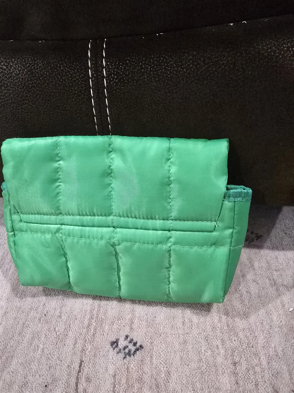 InnIsFree green quilted