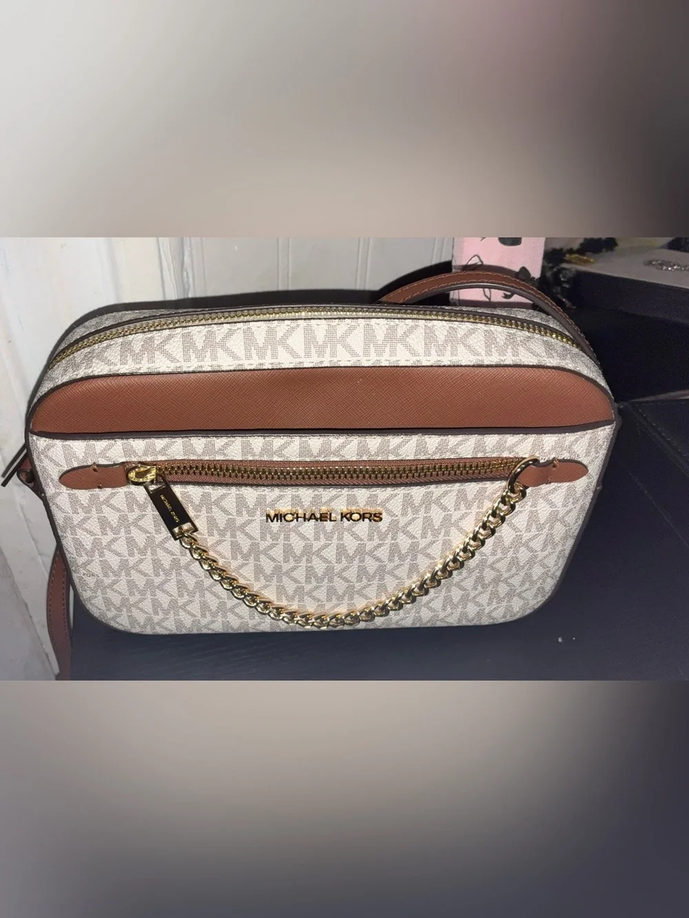 Michael Kors pocket tone signature