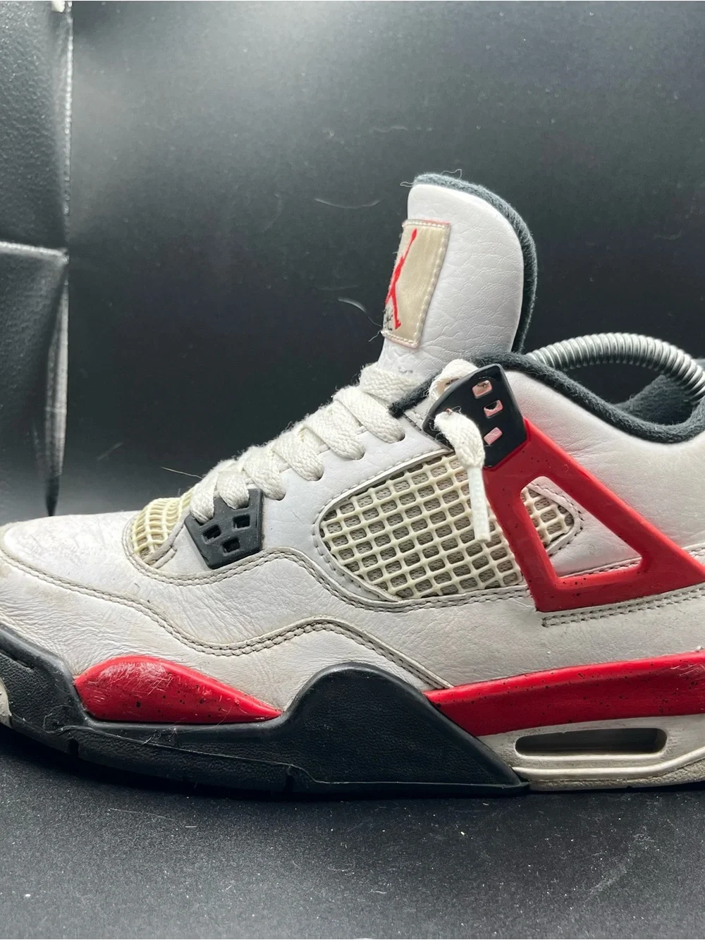 Air Jordan 4 fire red (2020) Boys size 7
