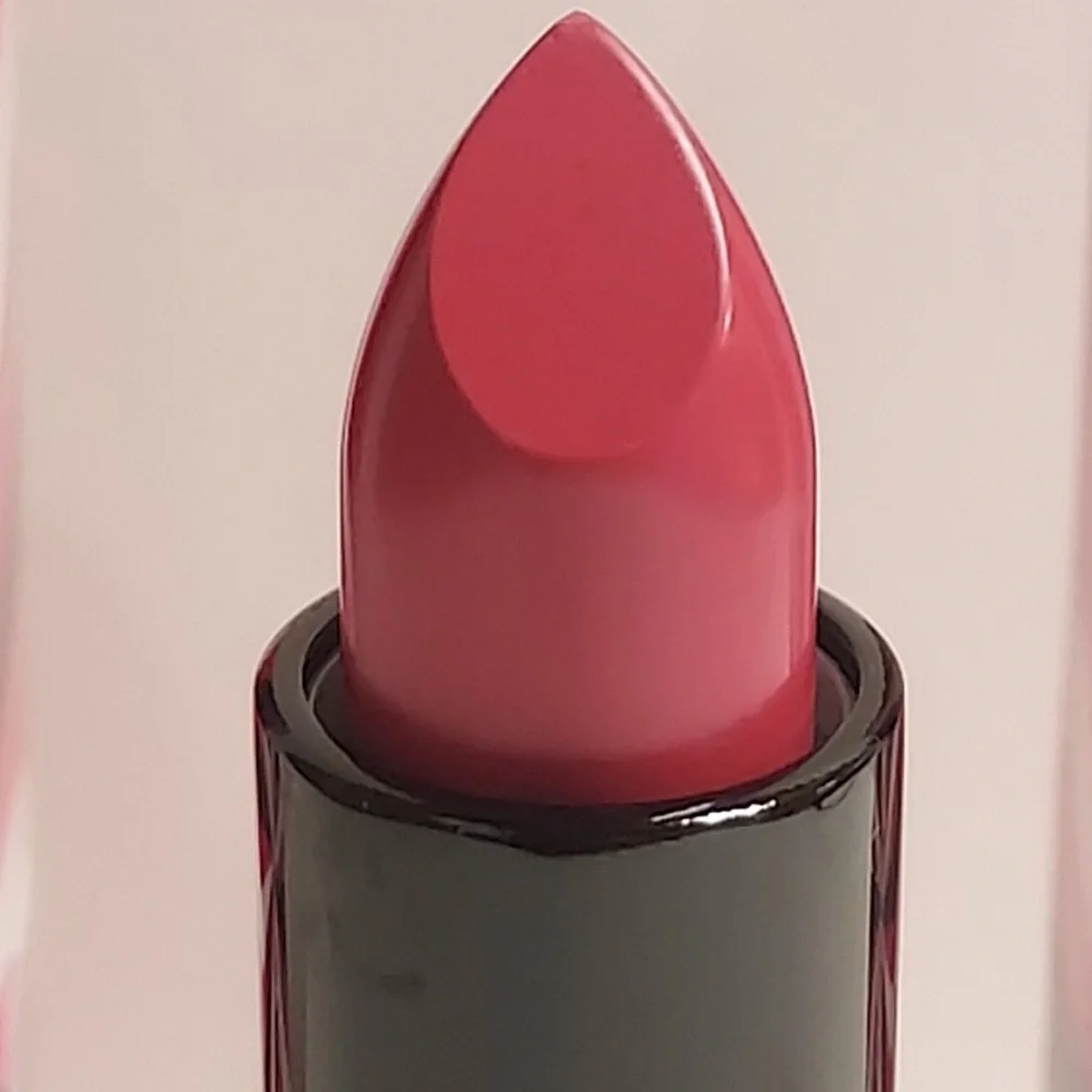 MAC Cosmetics Limited Edit. Hypnotizing Matte Lipstick - For My Next Trick
