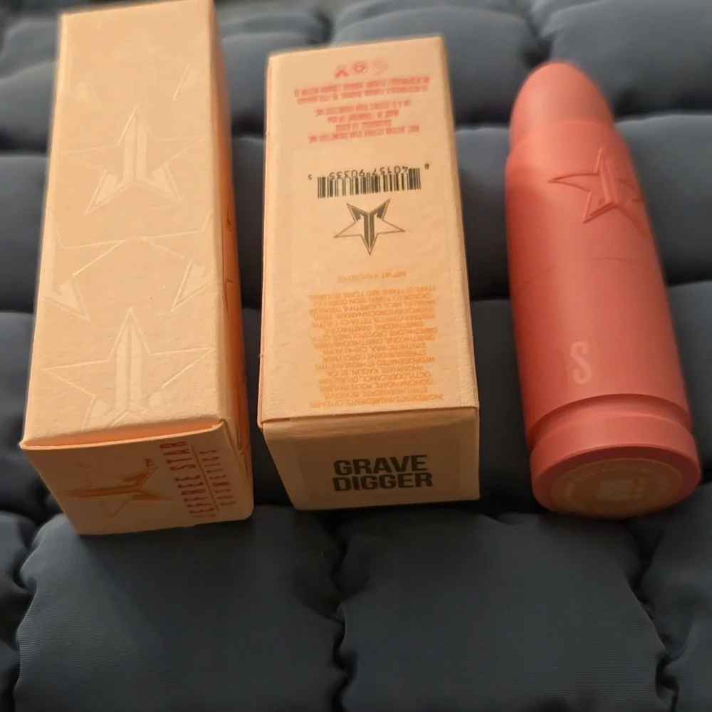 Jeffree Star discover elegance