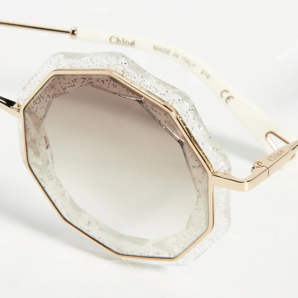 Chloe these chloé