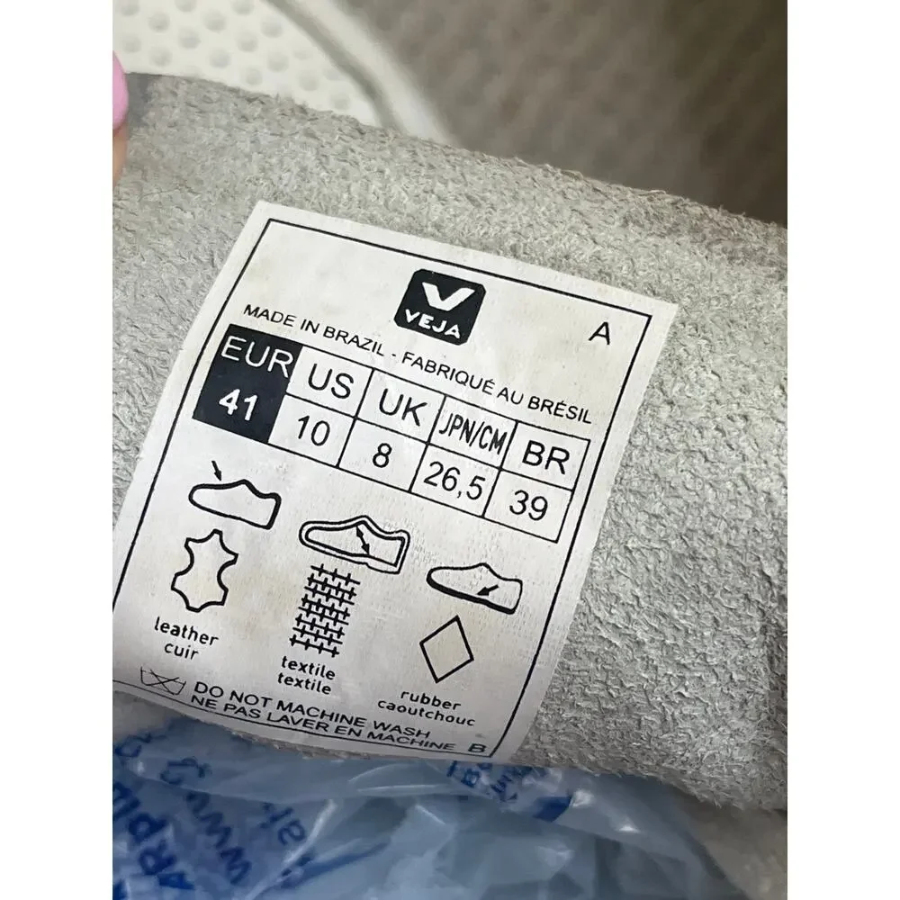 Veja 10 sneakers