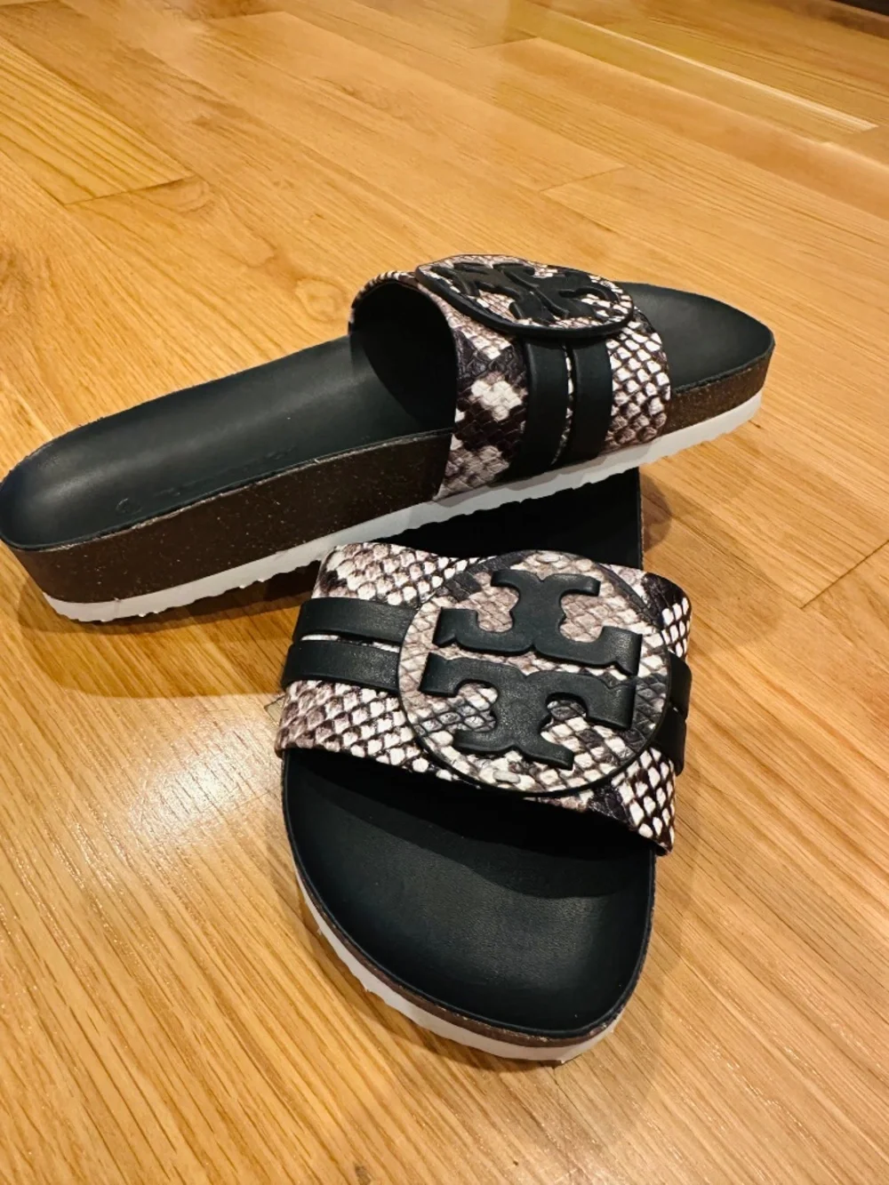 Tory Burch oversized black