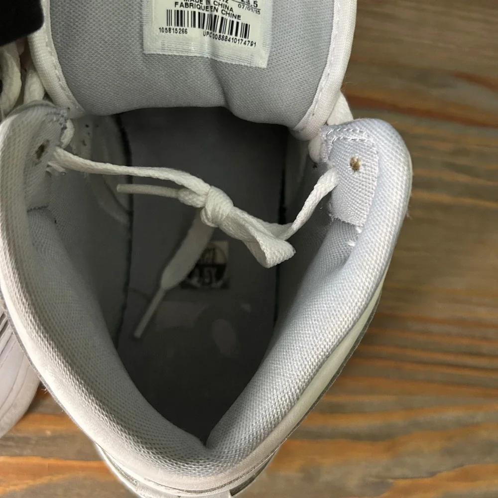 Jordan mid white